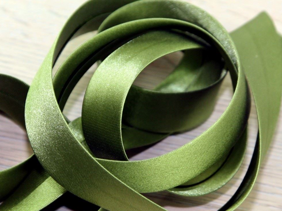 Prym Duchesse Satin Bias Binding Tape Olive
 