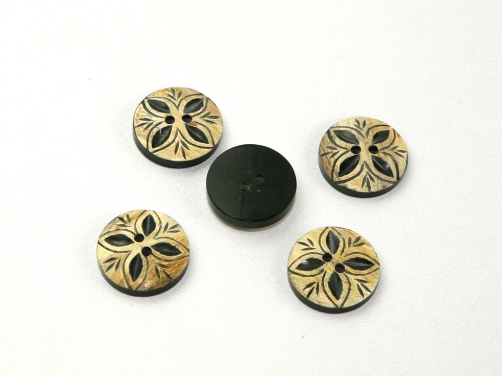 Dill Natural Horn Flower Buttons