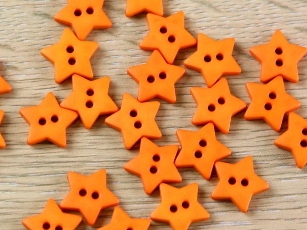 Dill Orange Star Plastic Buttons (Value Pack)