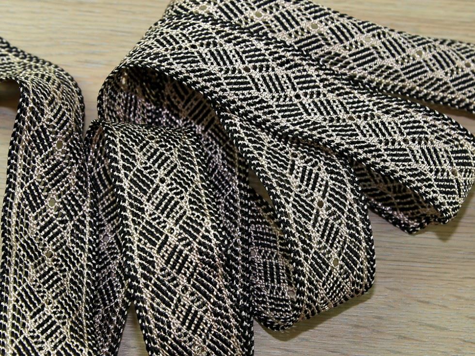 Rayon Lace Trim Black & Beige
 