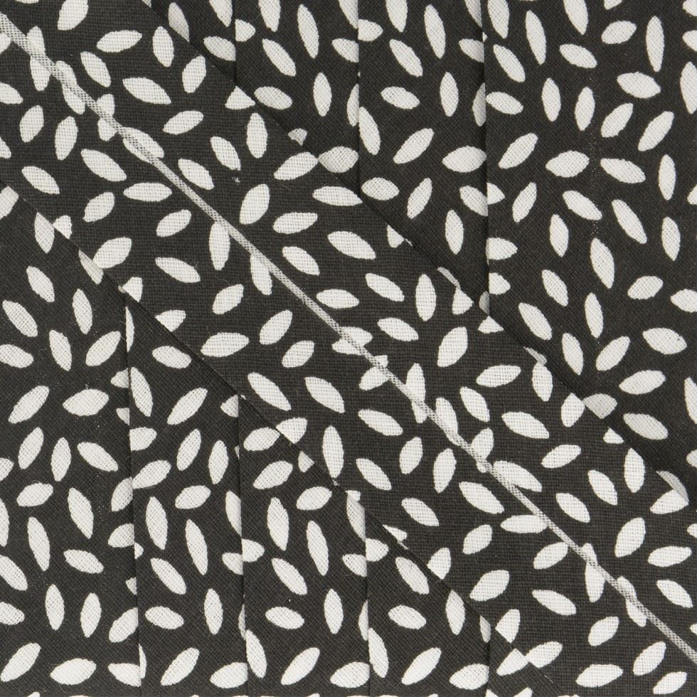 Stephanoise Leaves Bias Binding Tape Black
 