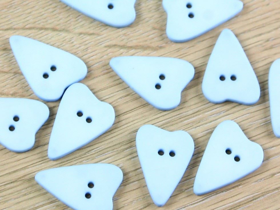 Dill Heart Plastic Buttons (Value Pack) Sky Blue
 