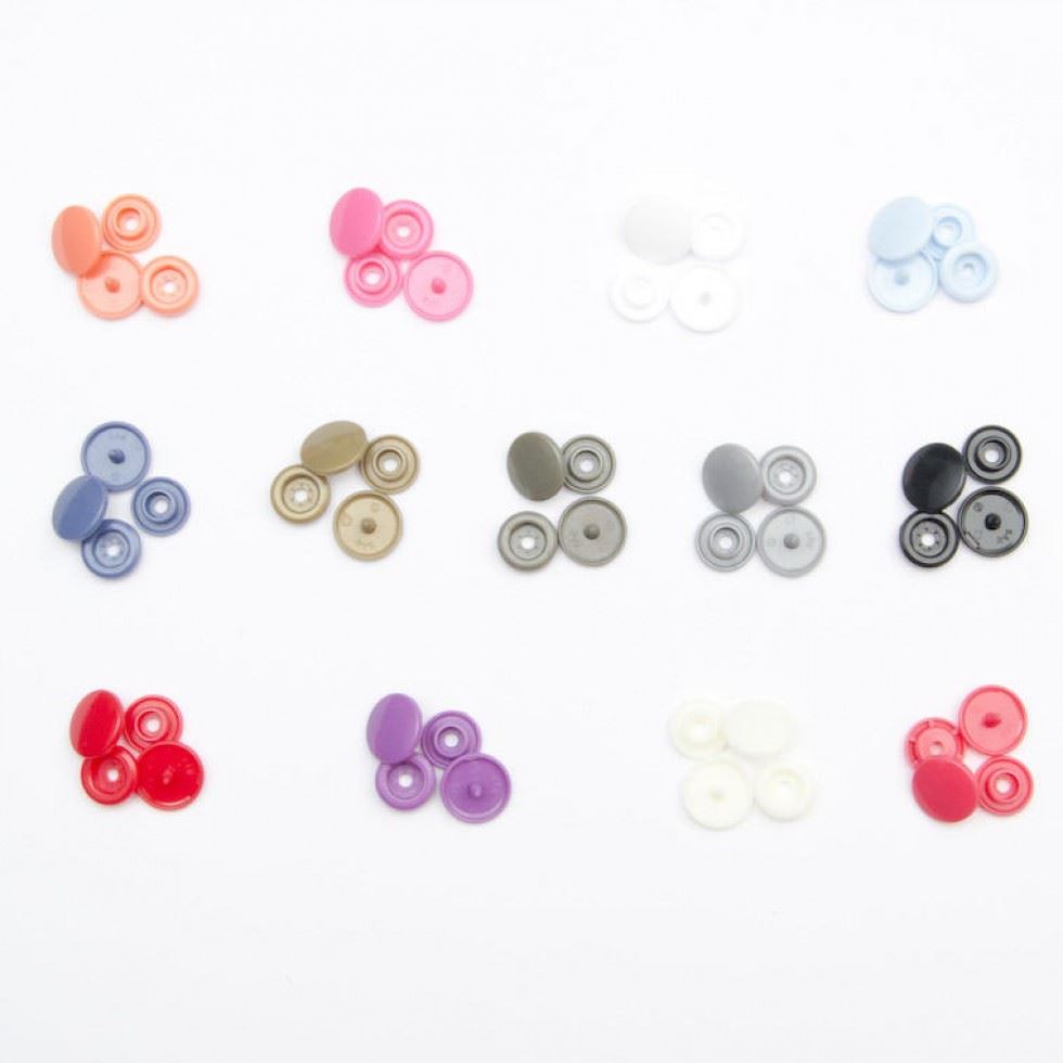 Black Kam Plastic Coloured Poppers Snaps