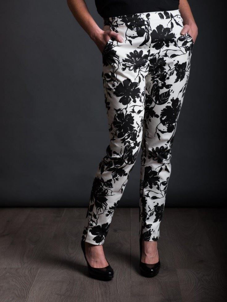 The Avid Seamstress Paper Sewing Pattern The City Trousers
 