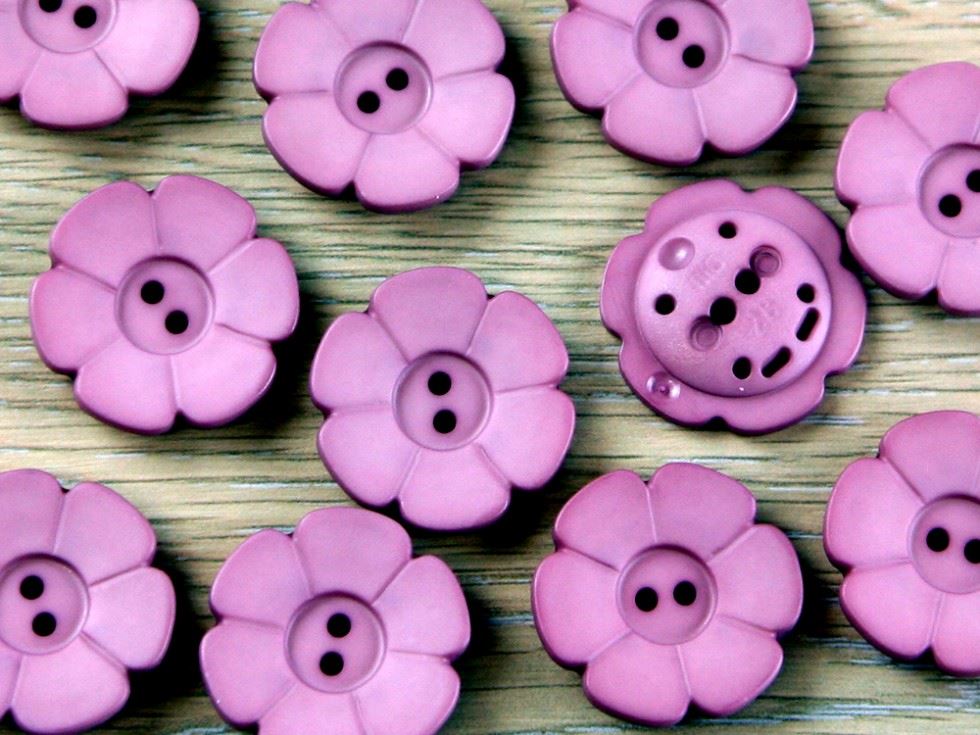 Dill Flower Plastic Buttons (Value Pack) Dusky Pink
 