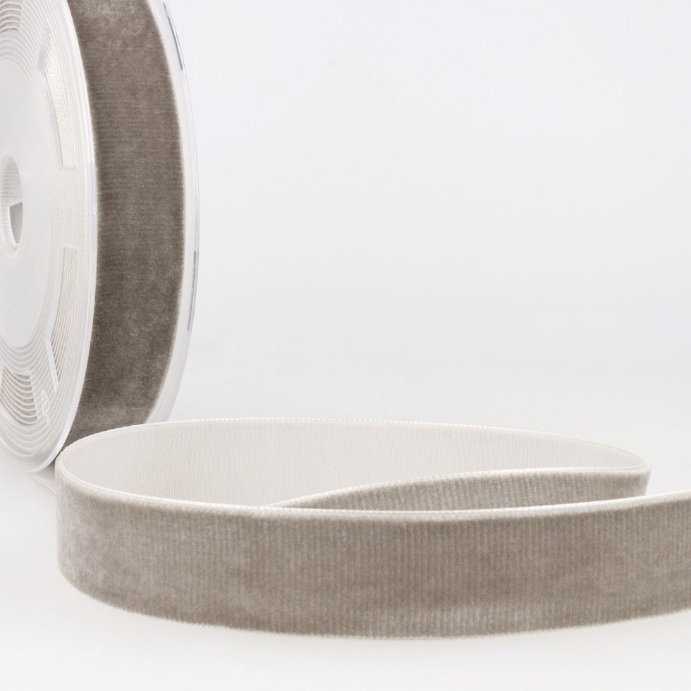 Stephanoise Velvet Ribbon Light Grey