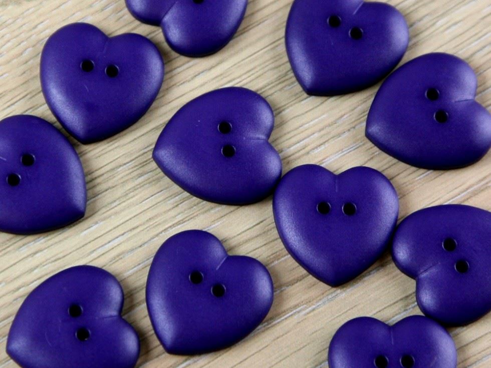 Dill Plastic Heart Buttons (Value Pack) Purple
 
