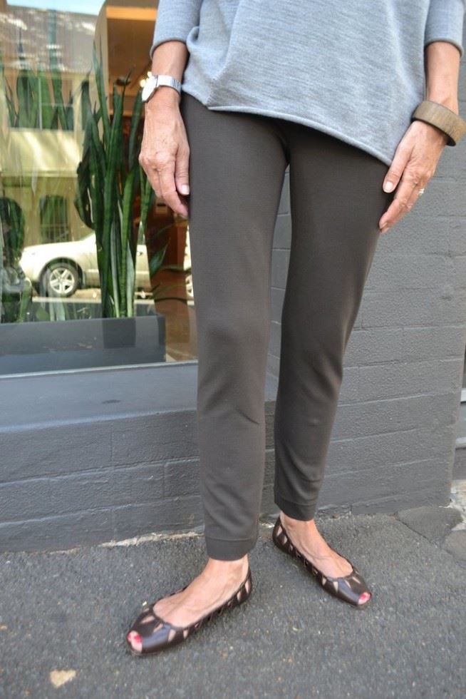 Tessuti Paper Sewing Pattern Anita Ponti Pants