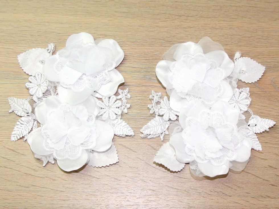 Julianne Appliques White
 