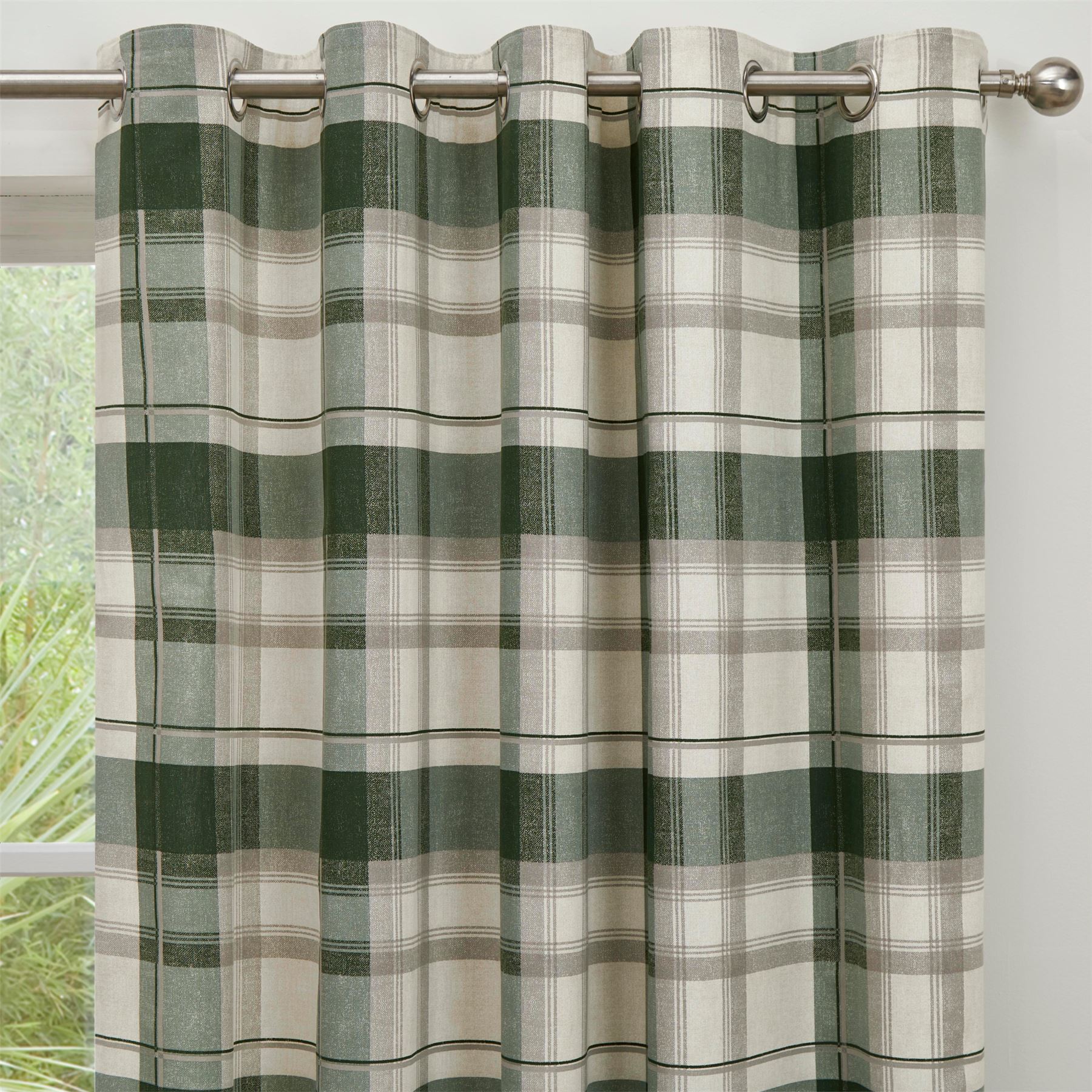 Fusion Balmoral Check 100% Cotone Coppia di Tende a Occhiello in Verde Bottiglia - Foto 7 di 9