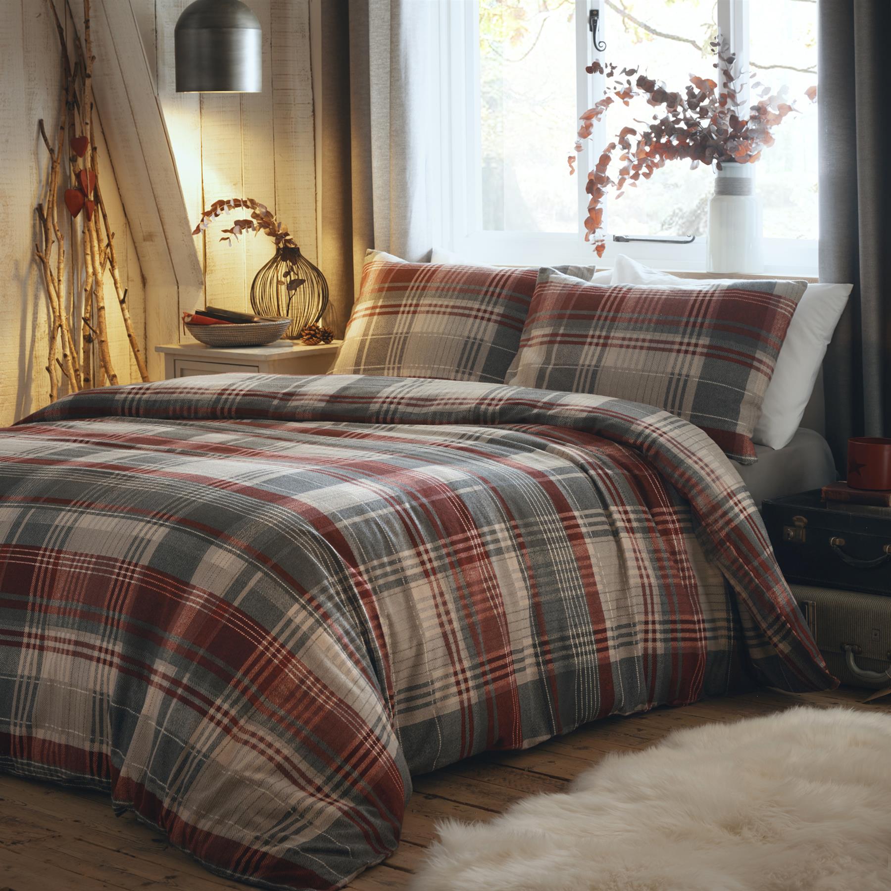 Appletree Hygge Connolly 100% Brushed Cotton Duvet Cover Set in Red - Picture 2 of 5
