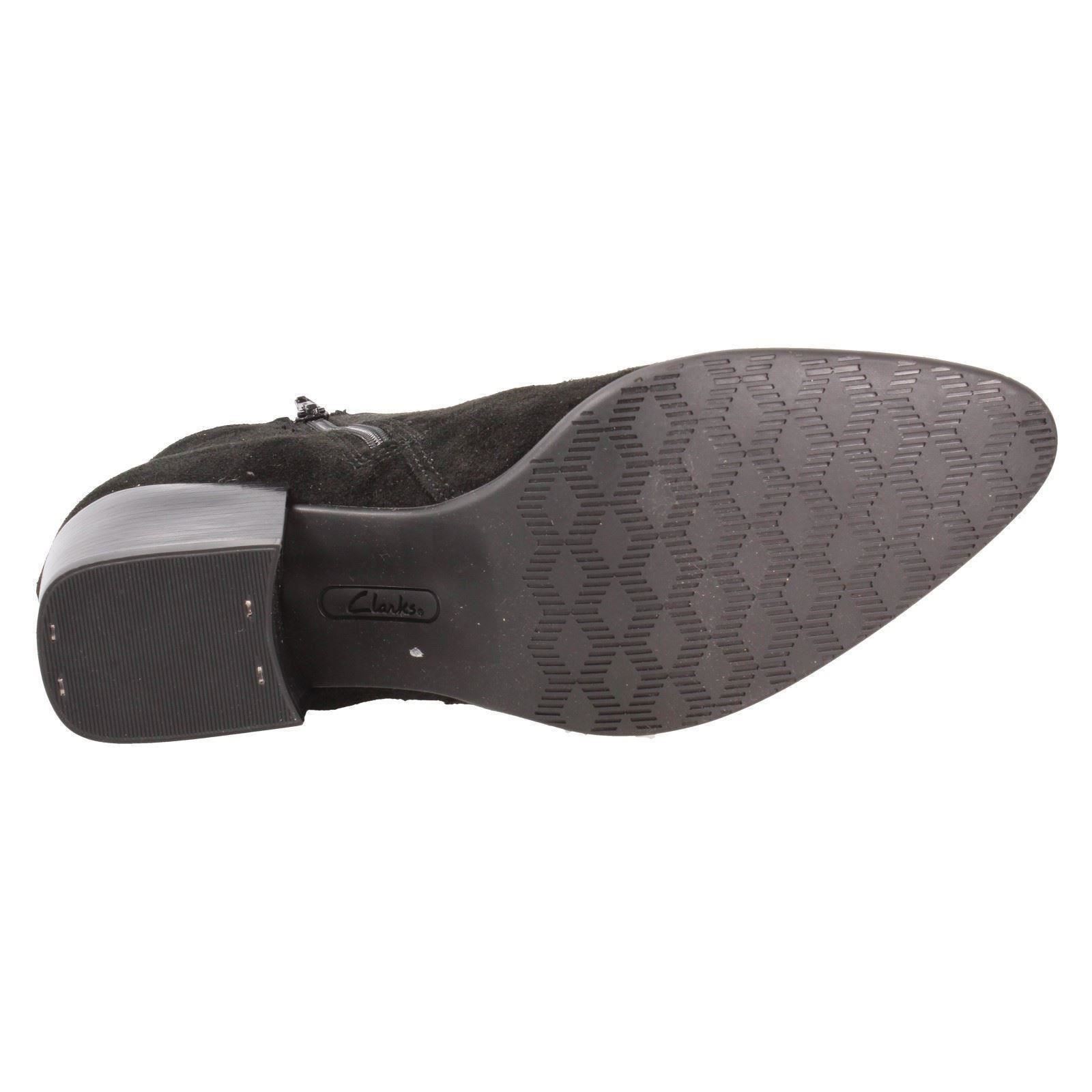 clarks isabella zip ankle boot