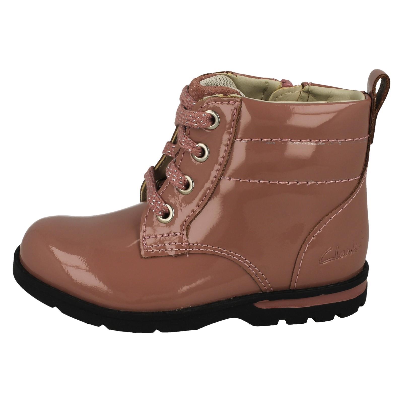 Mädchen Clarks Reißverschluss Stiefeletten Dabi Spitze - Picture 24 of 28