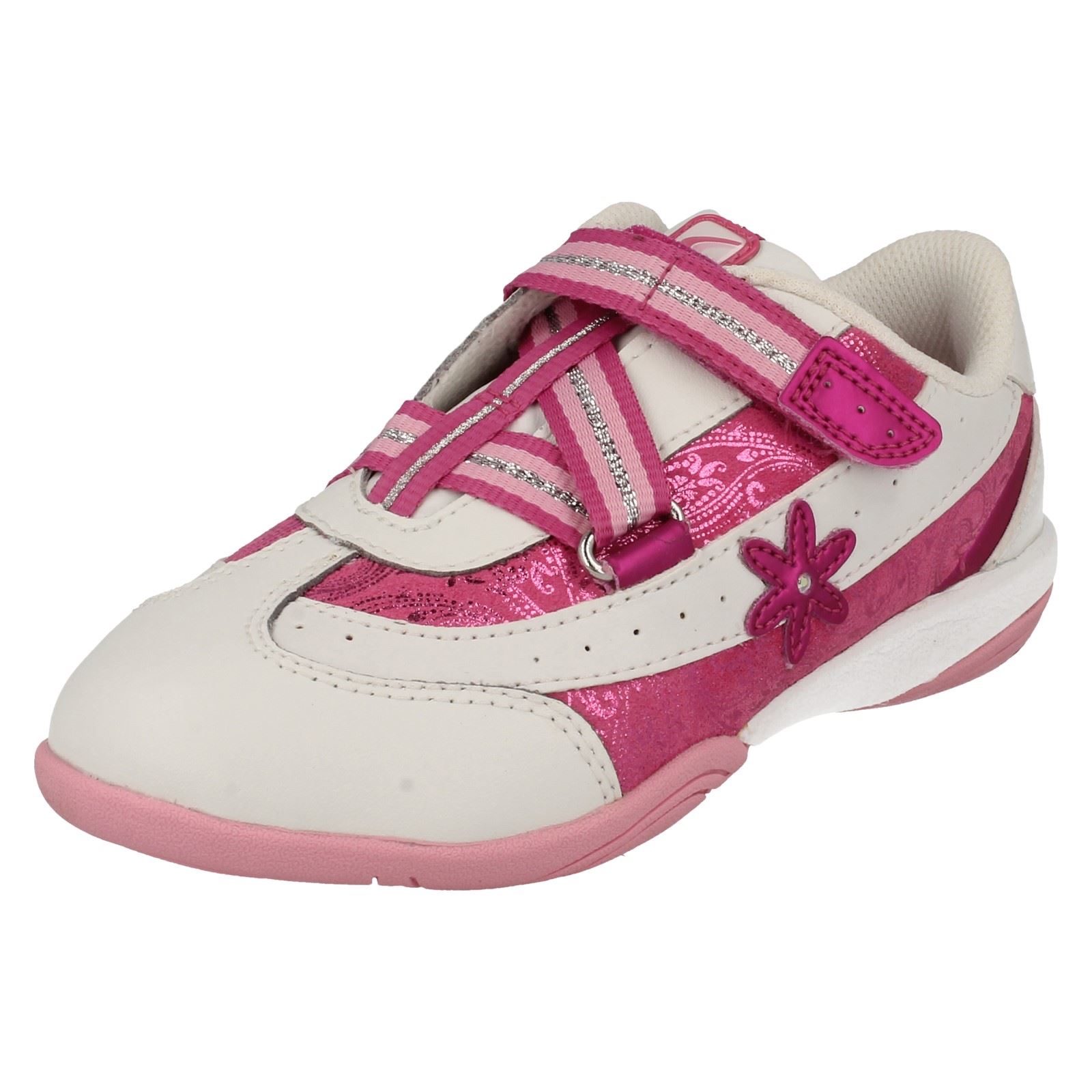 clarks daisy and friends shoes