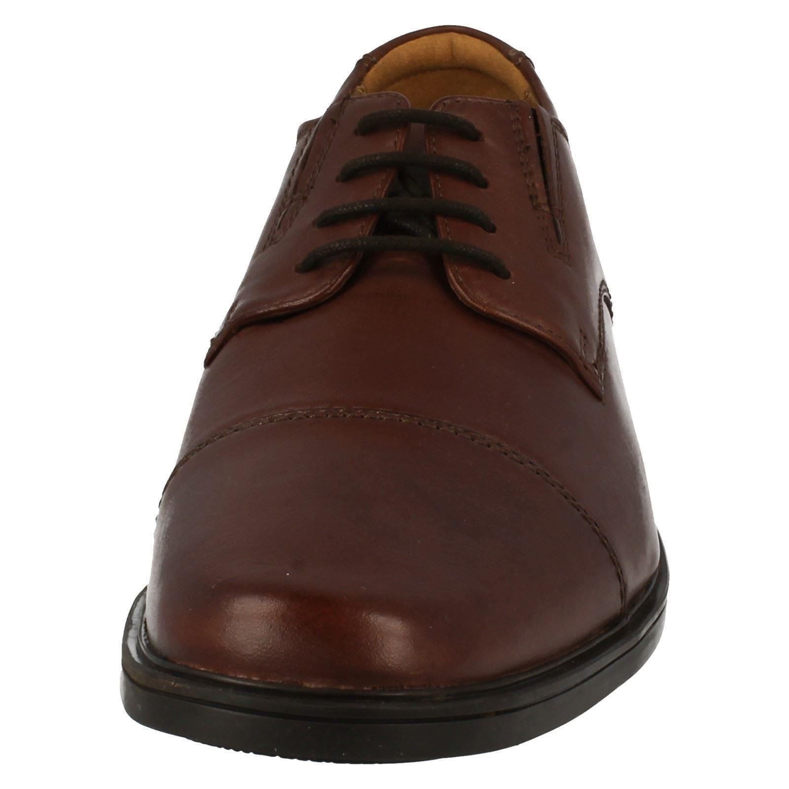 Da Uomo Clarks Lacci Formale Punta Rotonda Scarpe Di Pelle Pelle Di Tilden Cap a80b9d Da Uomo Clarks Lacci Formale Punta Rotonda Scarpe Di Pelle Pelle Di Tilden Cap a80b9d
