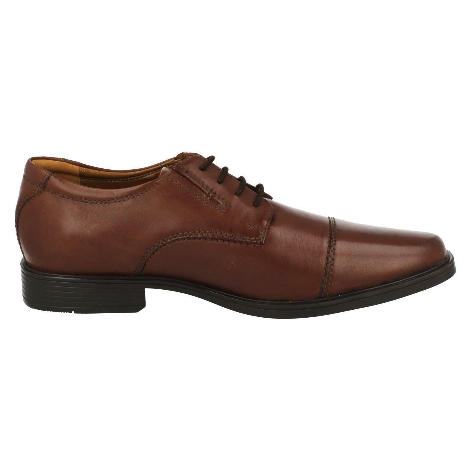 Da Uomo Clarks Lacci Formale Punta Rotonda Scarpe Di Pelle Pelle Di Tilden Cap a80b9d Da Uomo Clarks Lacci Formale Punta Rotonda Scarpe Di Pelle Pelle Di Tilden Cap a80b9d