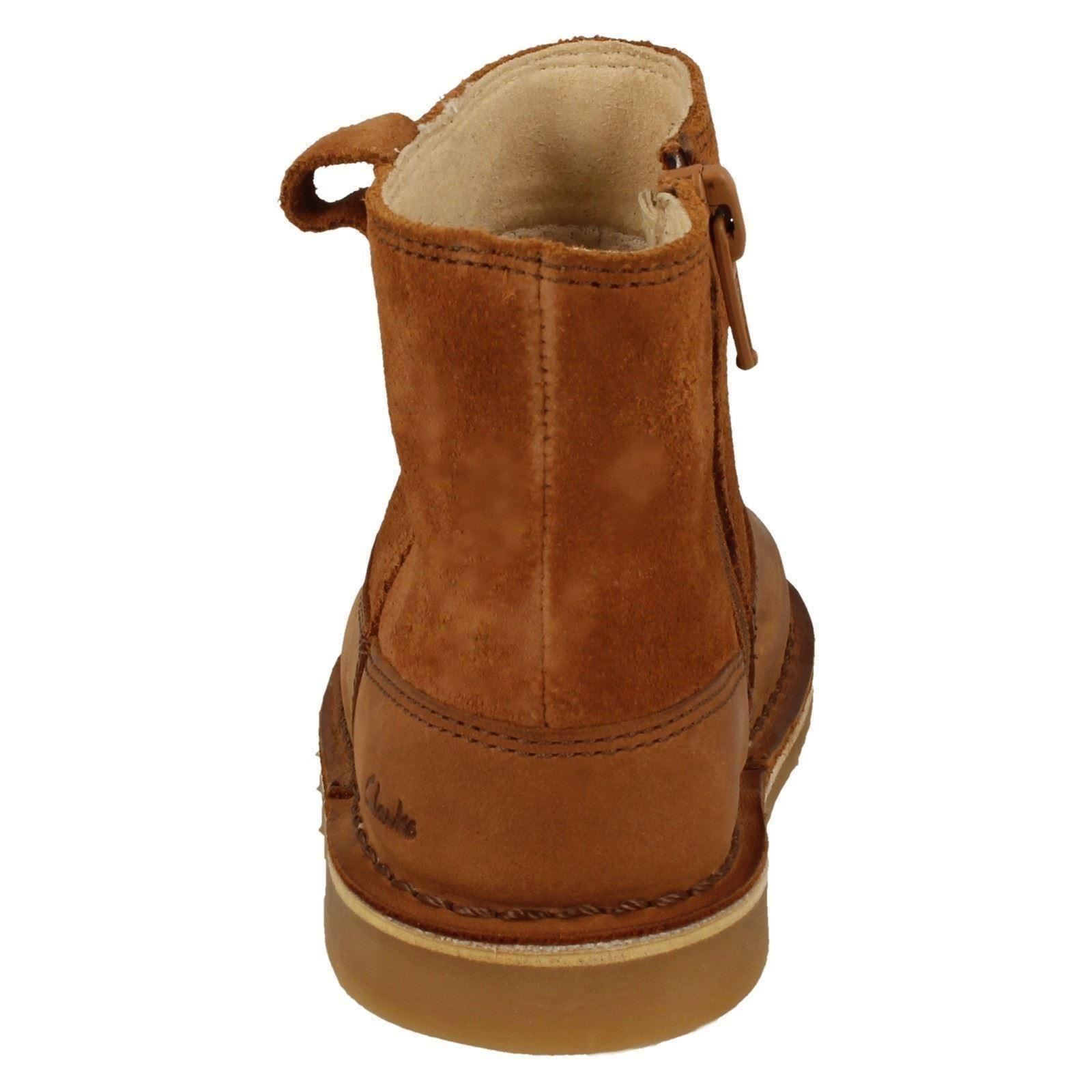 "Botas al tobillo detalladas de hoja de otoño para niñas Clarks ""Estilo cometa T"" - Imagen 15 de 19