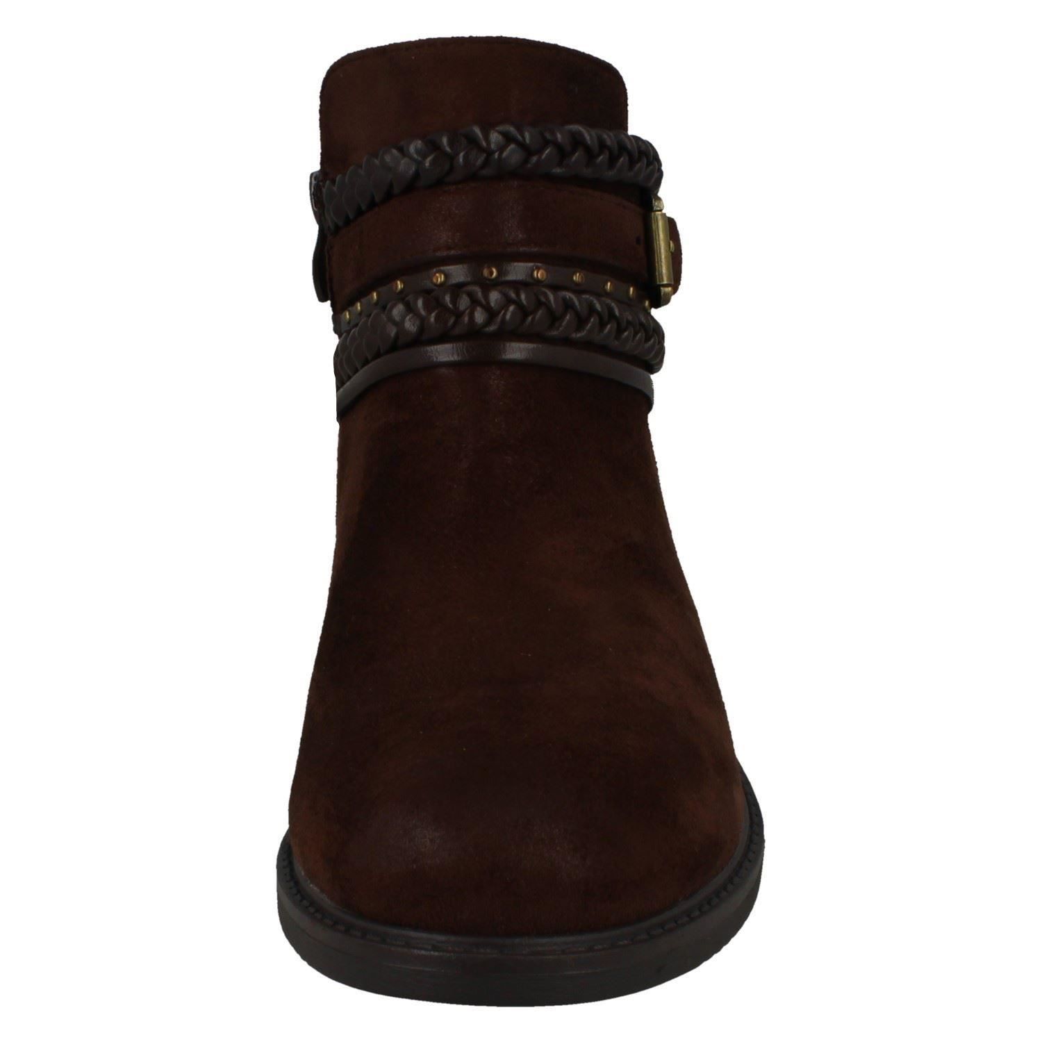 Ladies Spot On Low Heel Ankle Boots - Picture 18 of 19