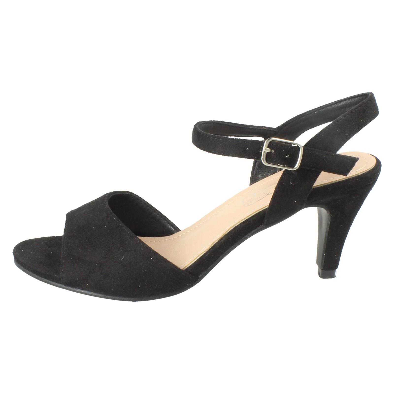 Sandalias de tacón formales de ajuste ancho con cierre de hebilla Anne Michelle para dama "F1R2114" - Imagen 3 de 46