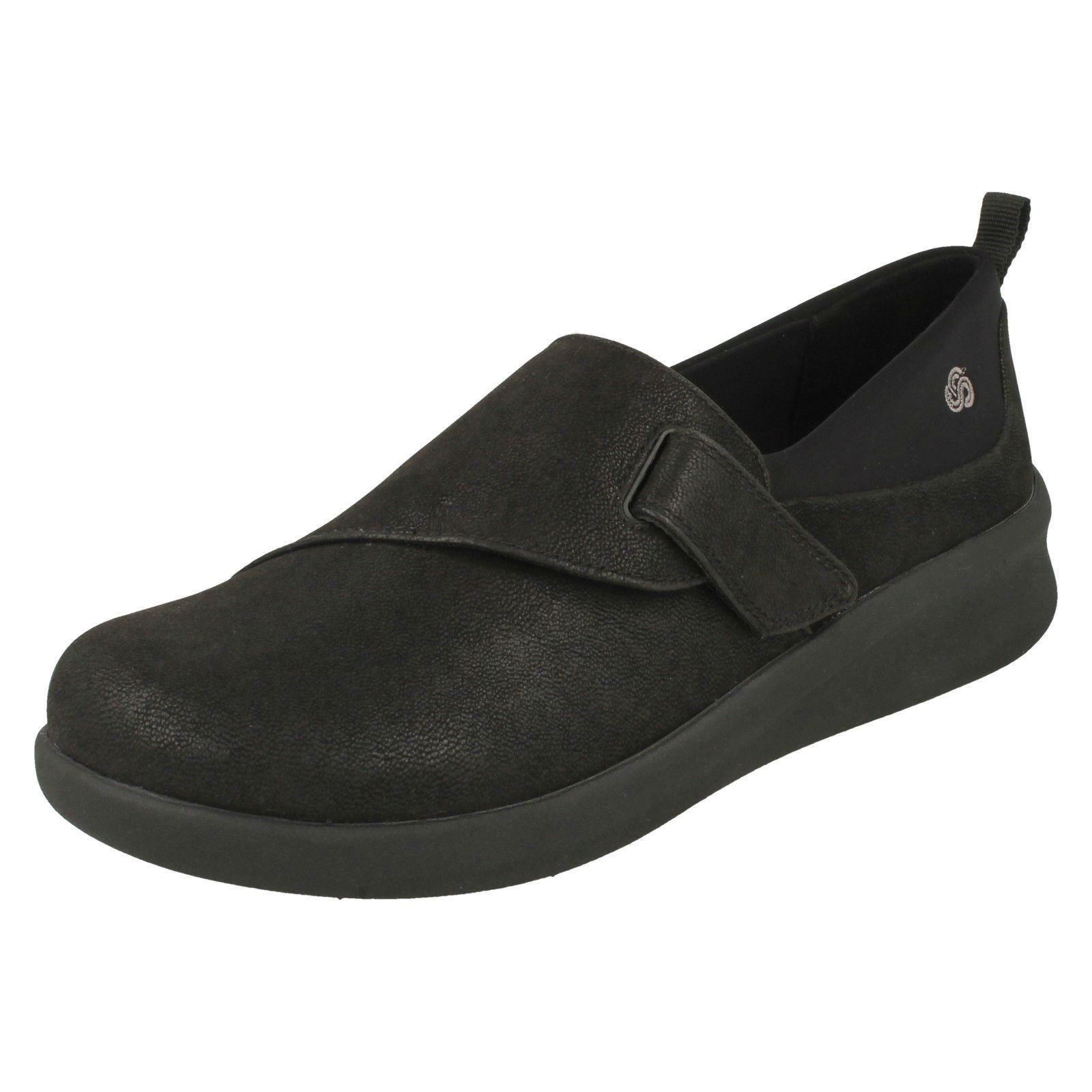 Ladies Clarks Casual Cloud Steppers Loafer Styled Shoes