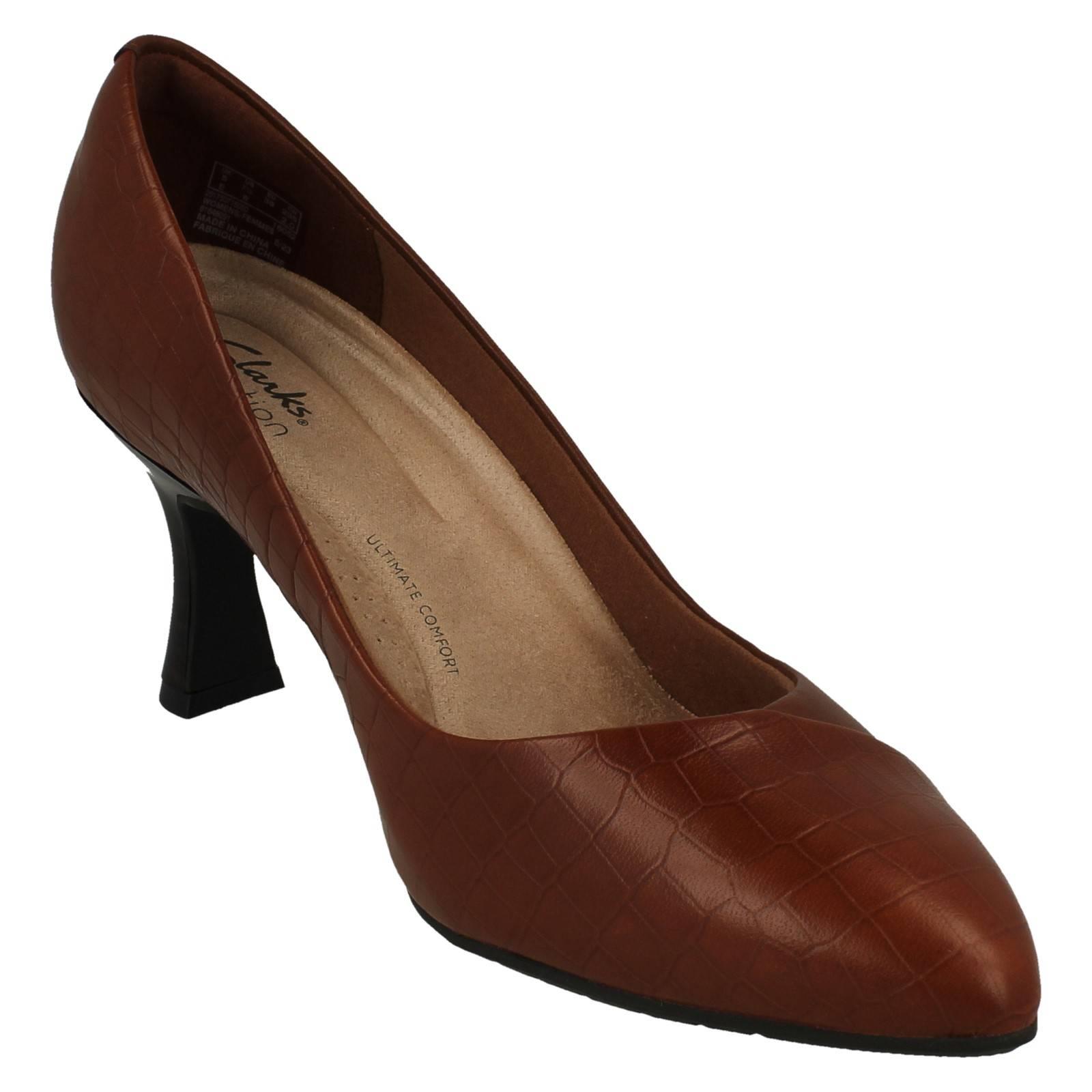 Womens Clarks Heeled Court Shoe Kataleyna Rose - Picture 9 of 10