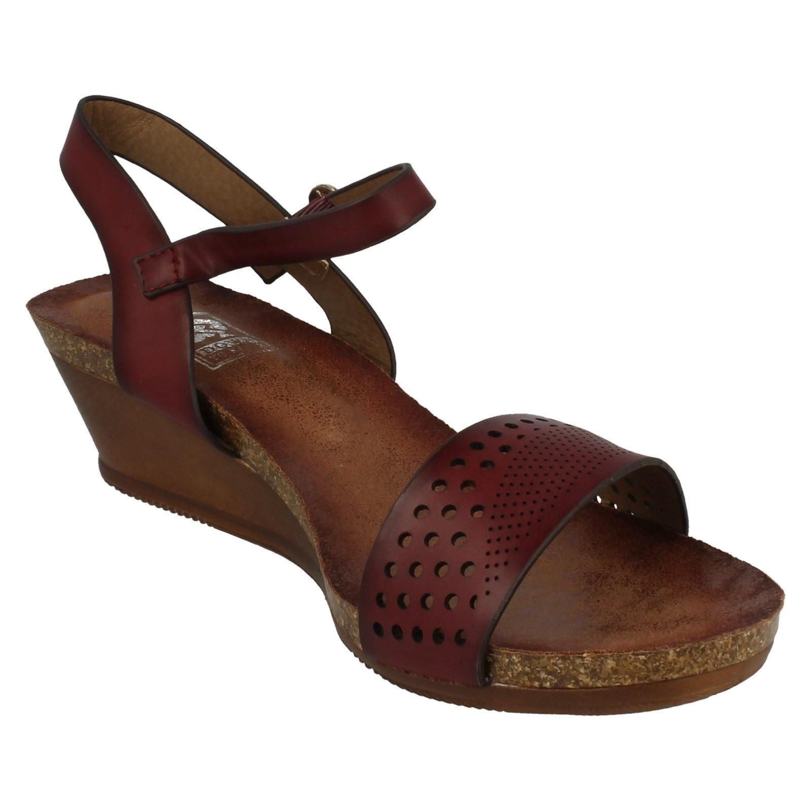 Ladies Down To Earth Buckled Wedged Synthetic Summer Sandals F1R0698 - Picture 8 of 10