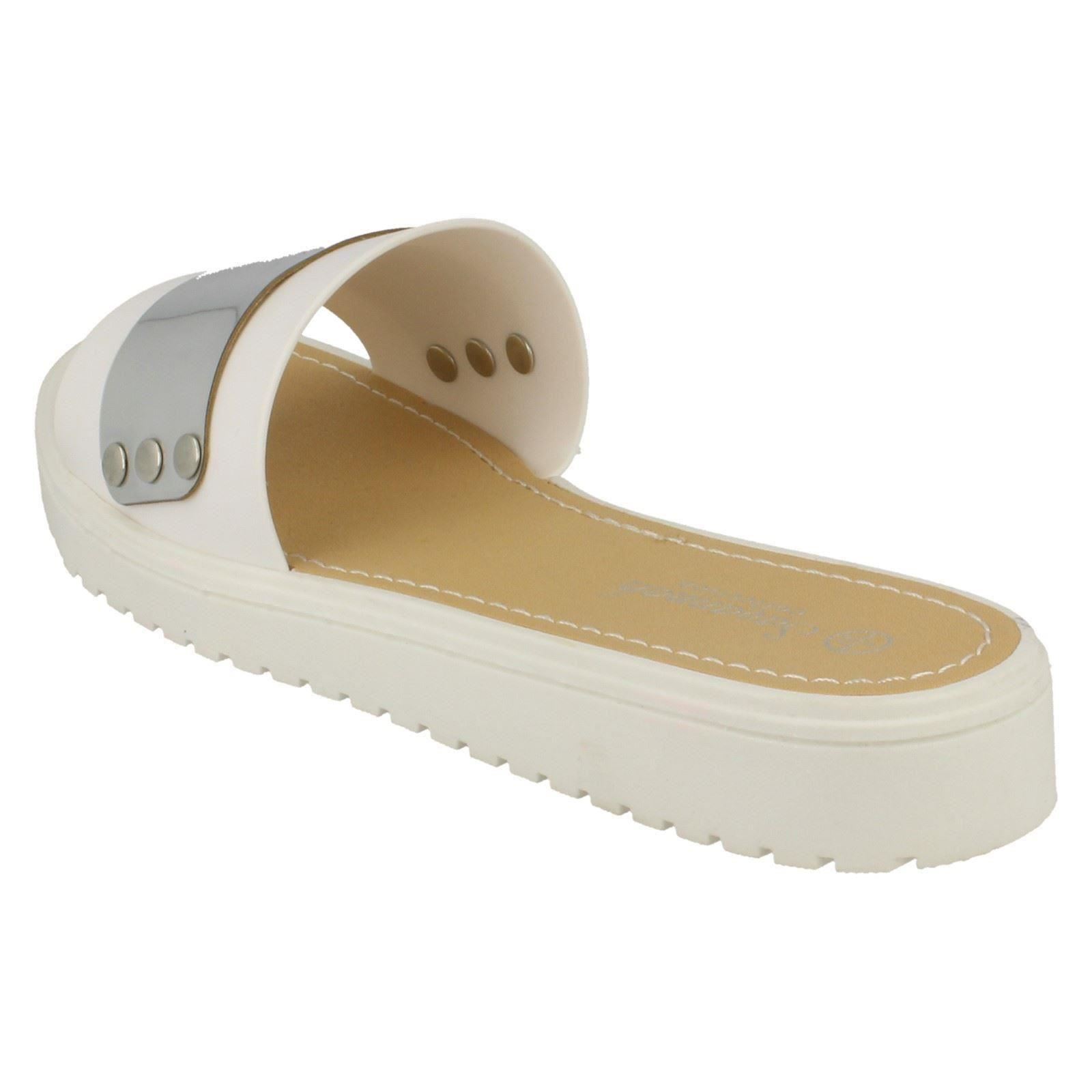 Savannah Damen flache Pantoletten mit Metalldetails - Bild 22 von 28