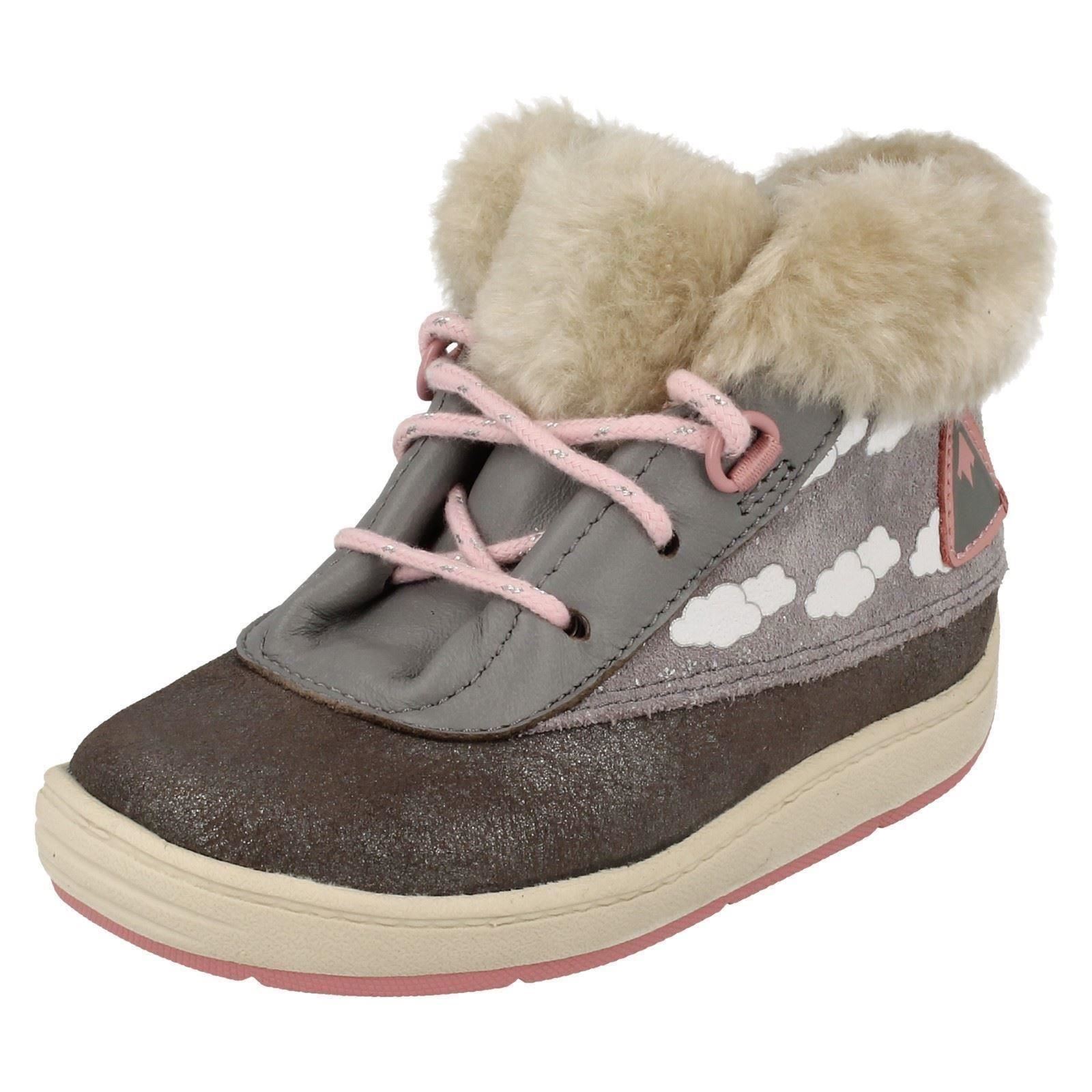 clarks childrens snow boots
