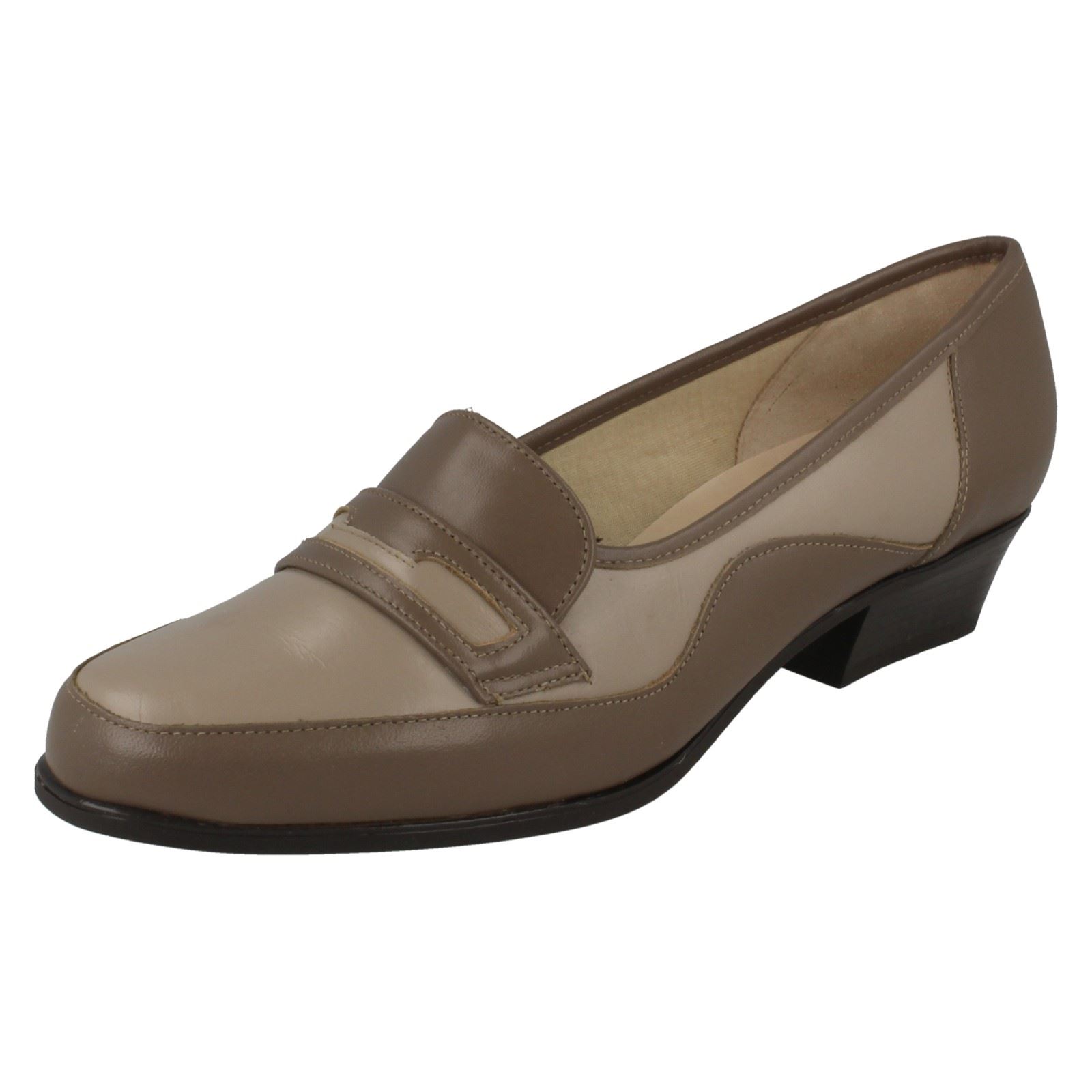 narrow fit school shoes