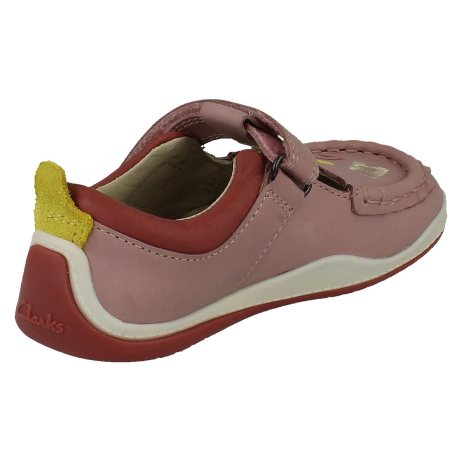 Niños Niños Niñas Clarks Cuero Gancho y Bucle Barra en T Zapatos Fideos Brillo T - Imagen 6 de 19