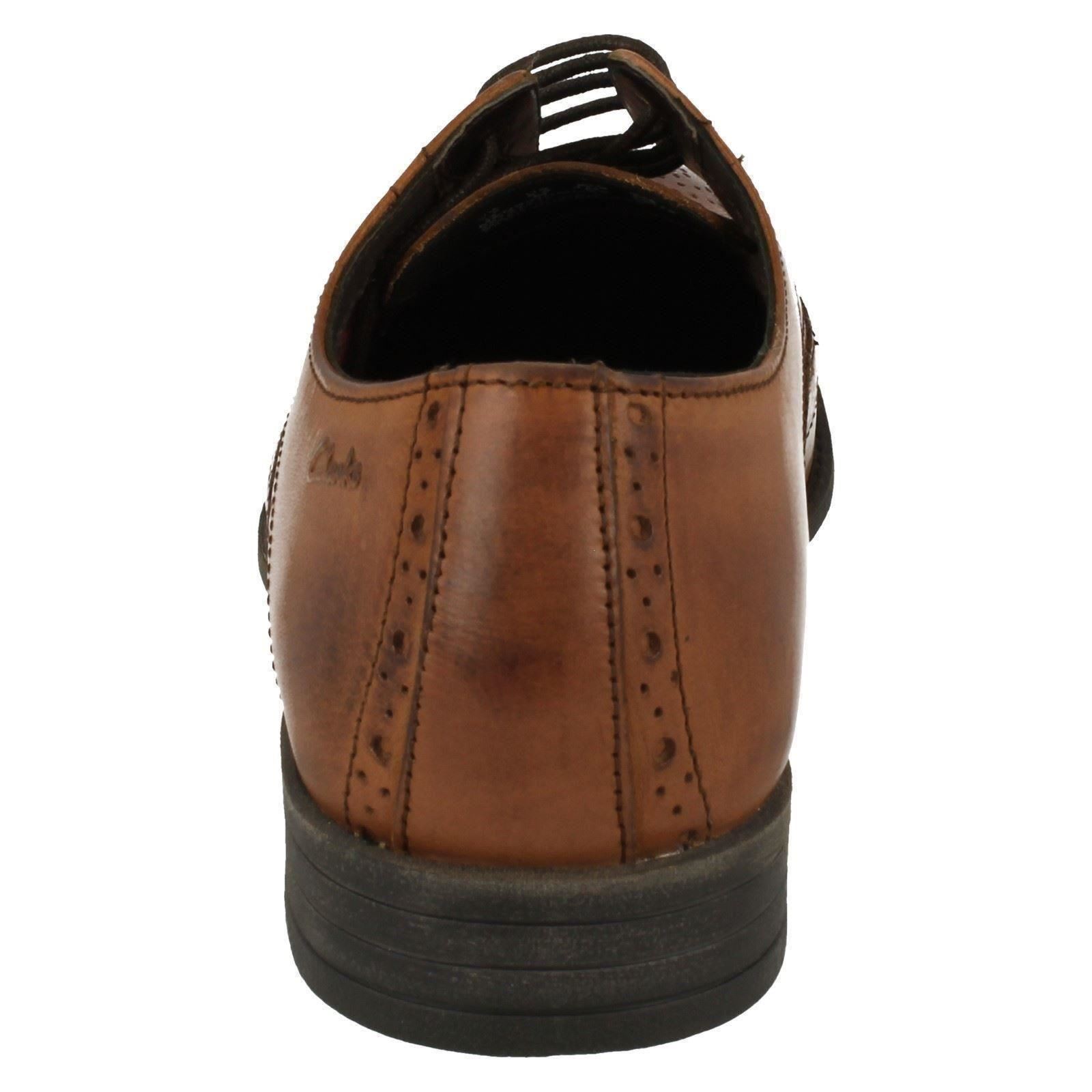 clarks chart walk brown