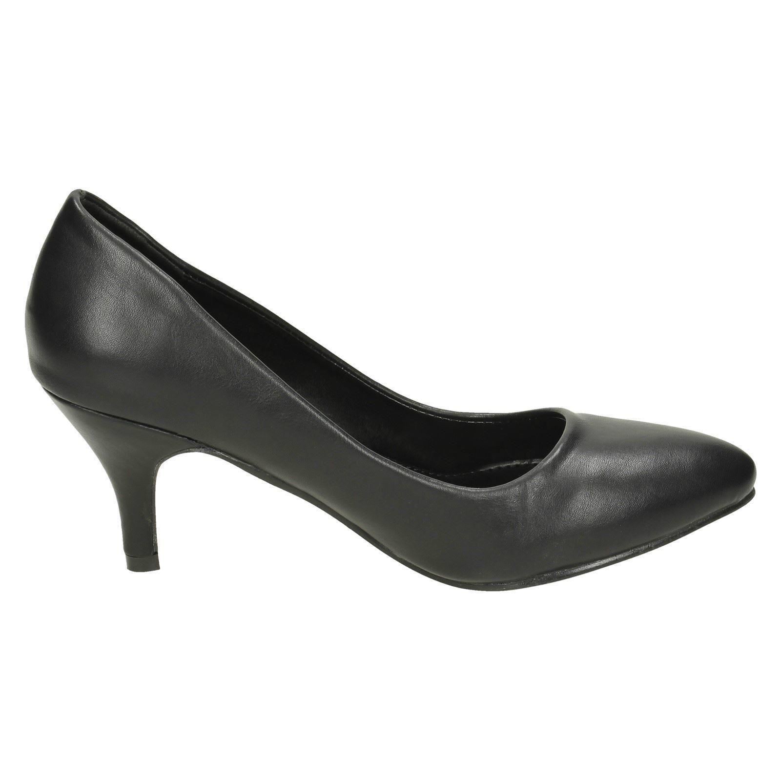 Ladies Spot On Mid Heel Pointed Toe Court 'Shoes' - Picture 7 of 37
