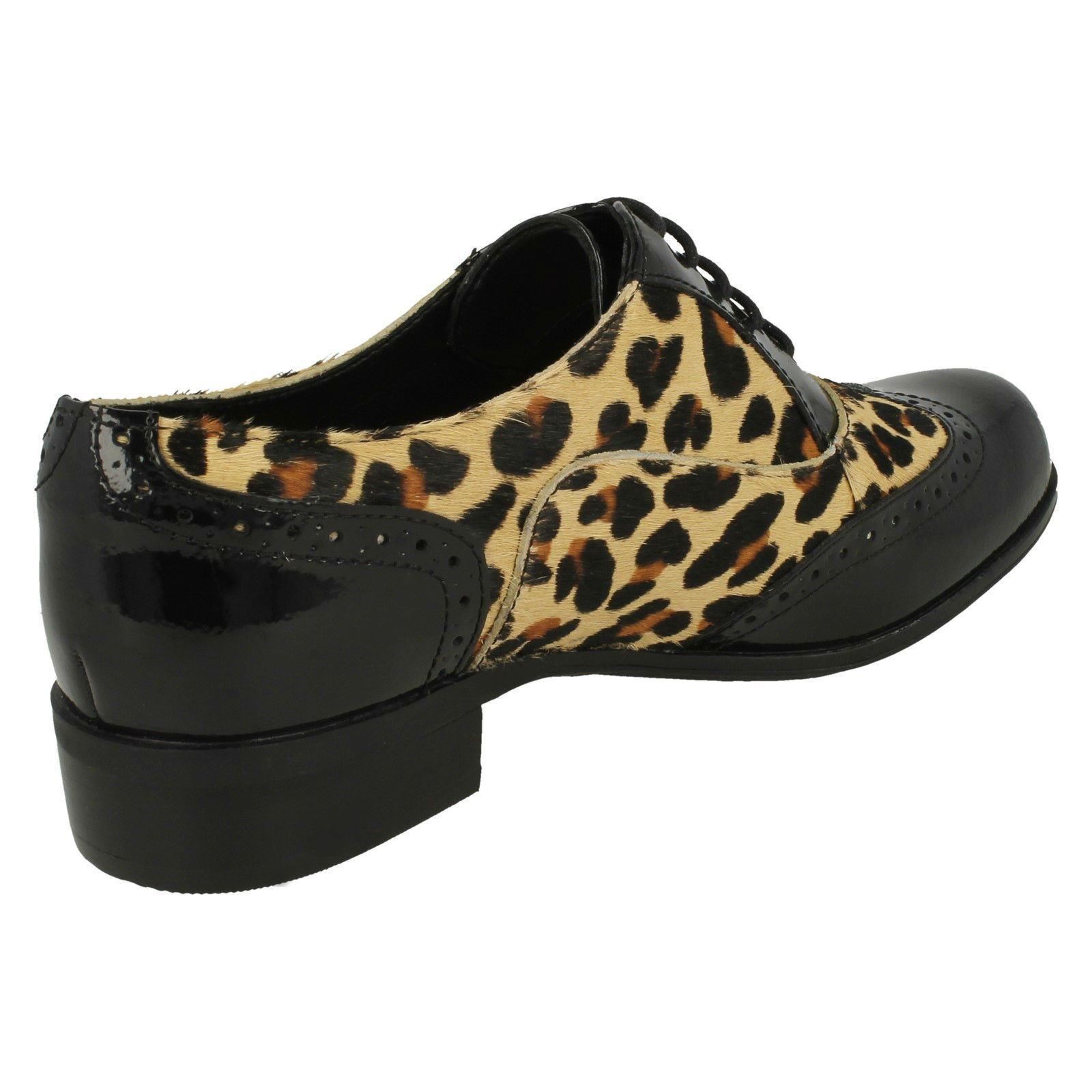 Ladies Clarks Brogue Shoes *Hamble Oak* - Picture 63 of 154