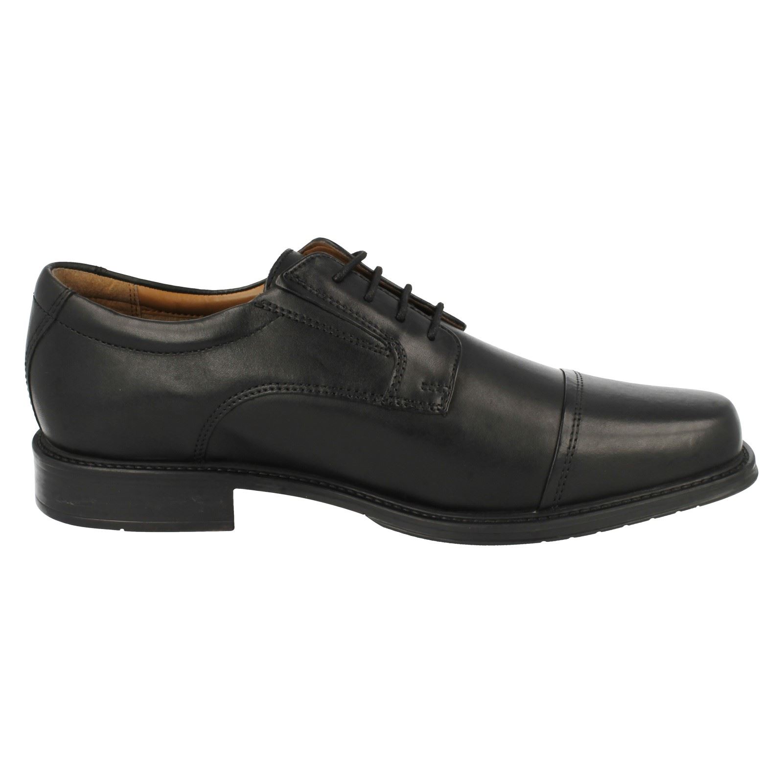 Da Uomo Clarks arrotondati toe stringati stringati stringati in pelle Scarpe DRIGGS Cap 39b7fd Da Uomo Clarks arrotondati toe stringati stringati stringati in pelle Scarpe DRIGGS Cap 39b7fd