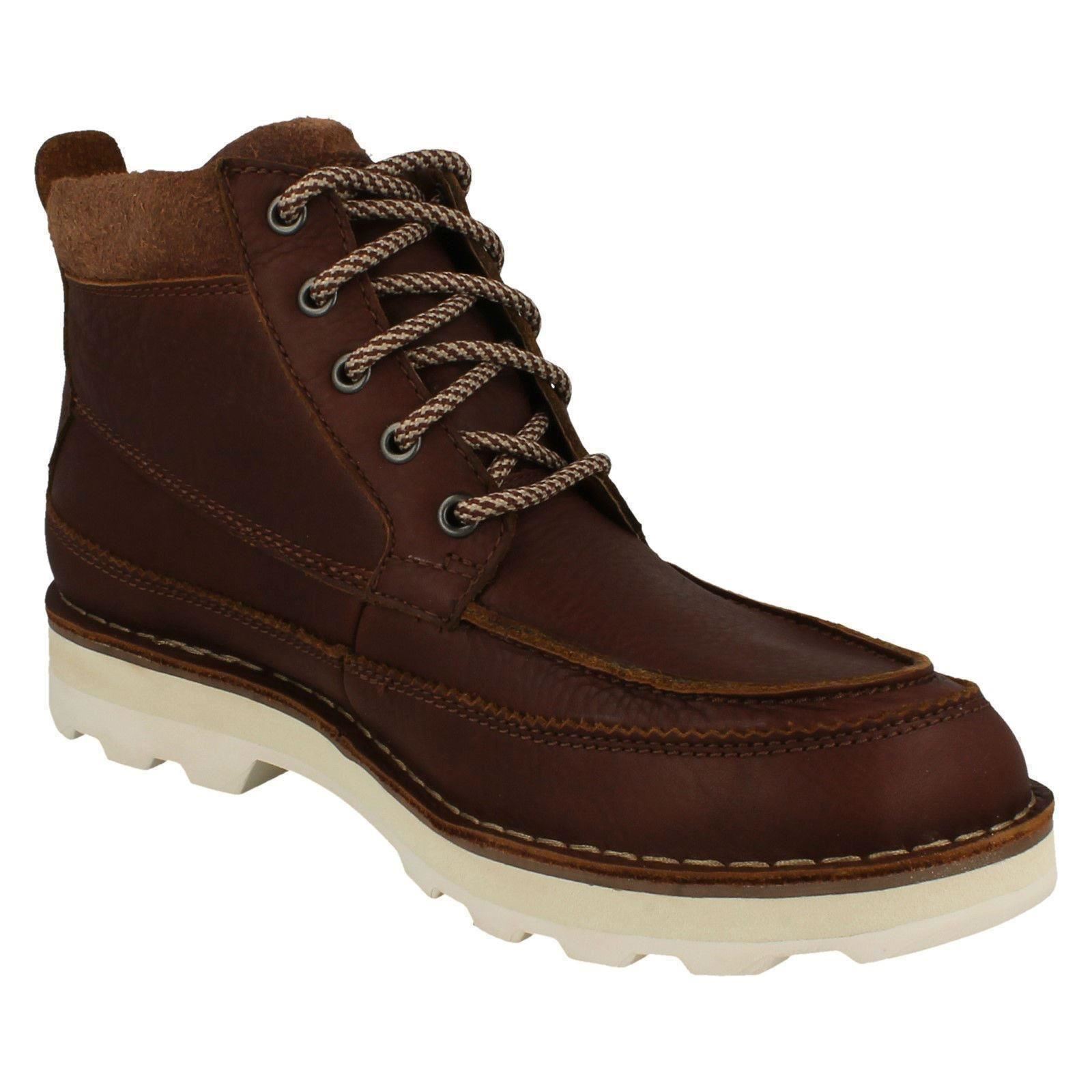 Mens Clarks Casual Gore-Tex Boots - Korik Rise Mens Clarks Casual Gore-Tex Boots - Korik Rise
