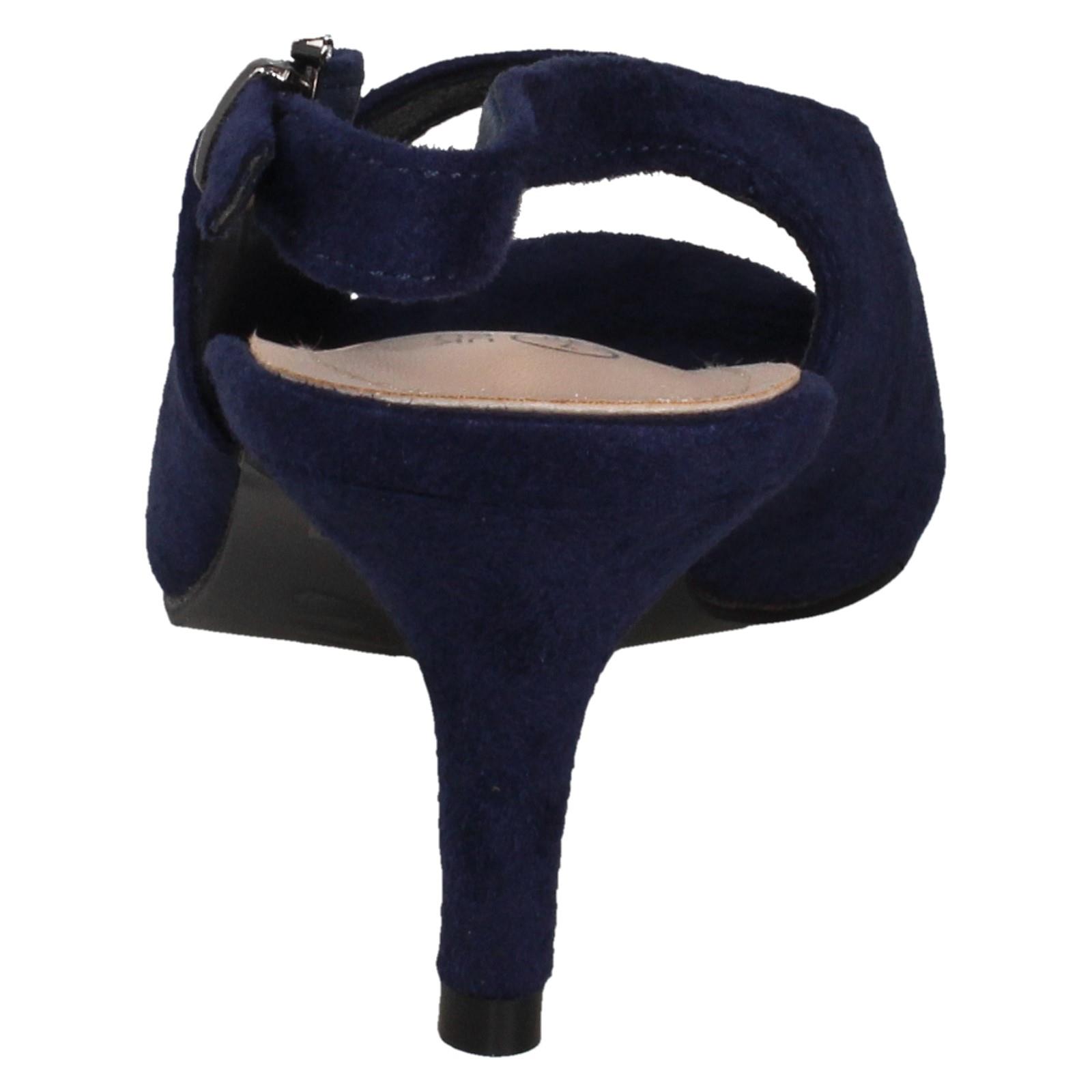 Sandalias de ajuste ancho con hebilla y punta abierta para dama *F1R2045* - Imagen 50 de 73