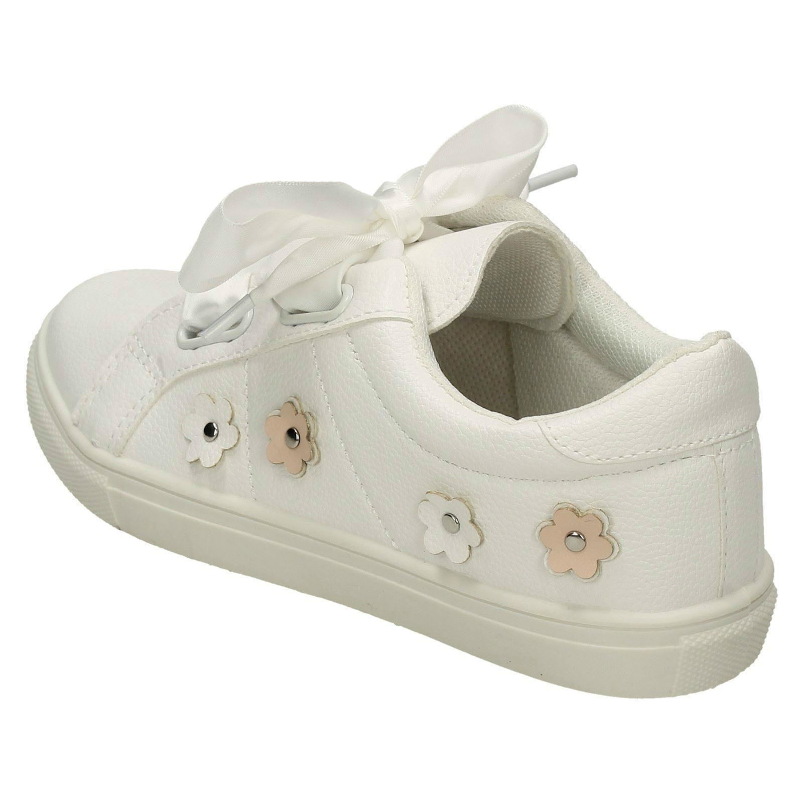 Girls Spot On Ribbon Lace 'Pumps' - Picture 22 of 28