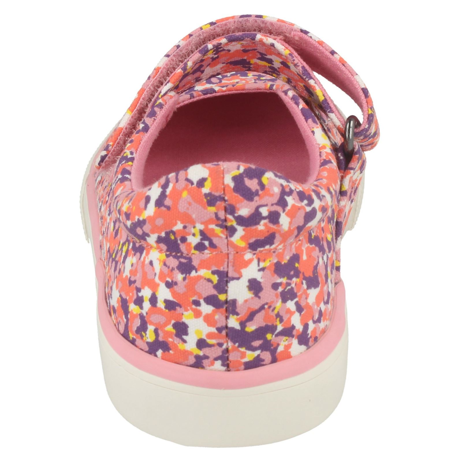 Girls Clarks Casual Flat Shoes /'Brill Gem/'