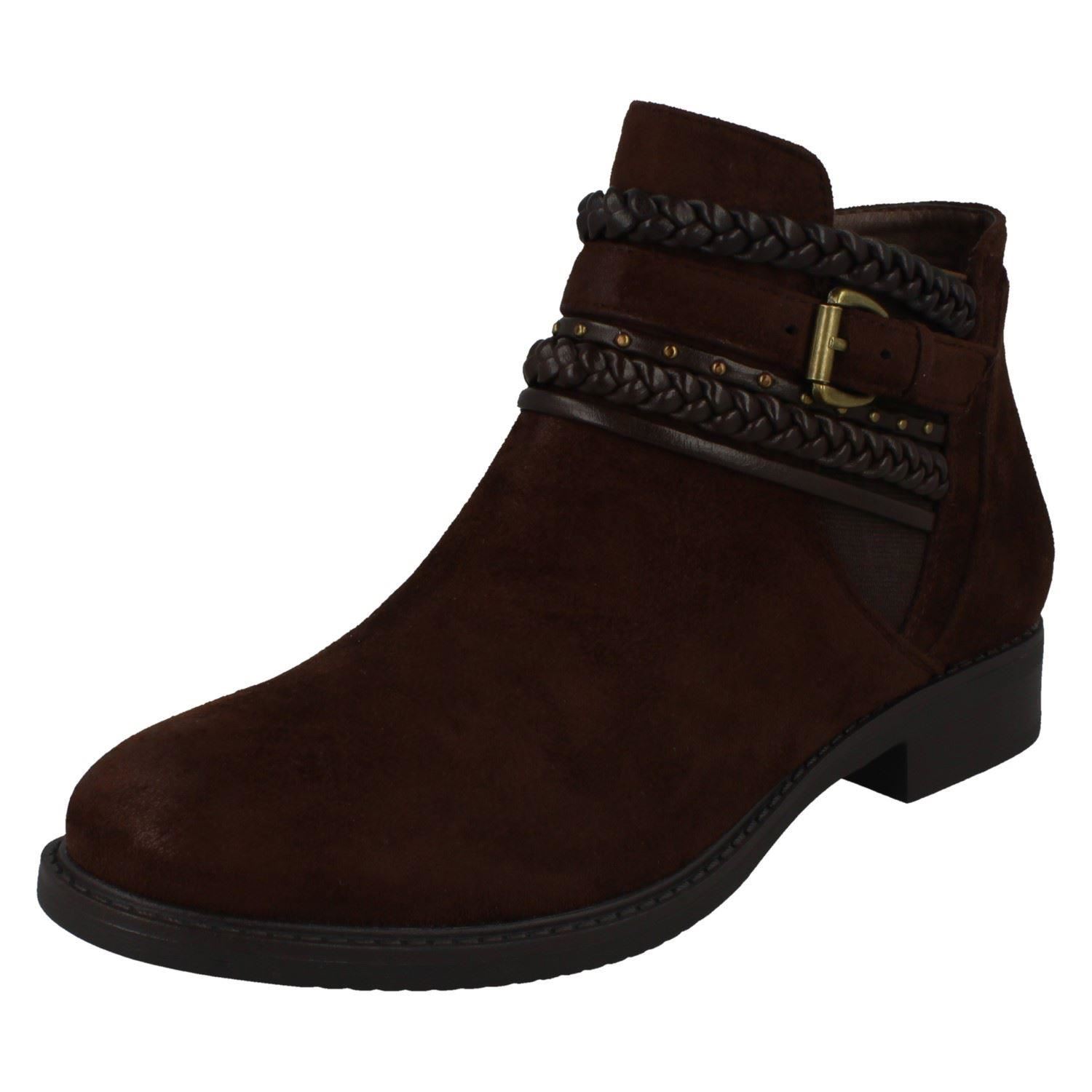 Ladies Spot On Low Heel Ankle Boots