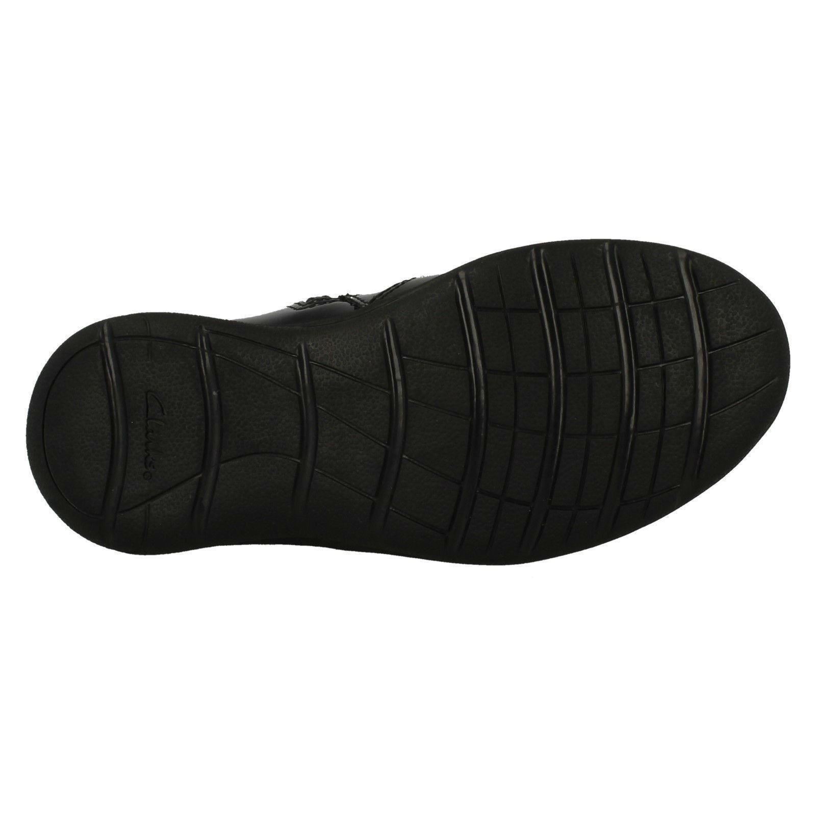 'venture Move Clarks detallados Botines Girls Black Buckle Cqw4xfx8g