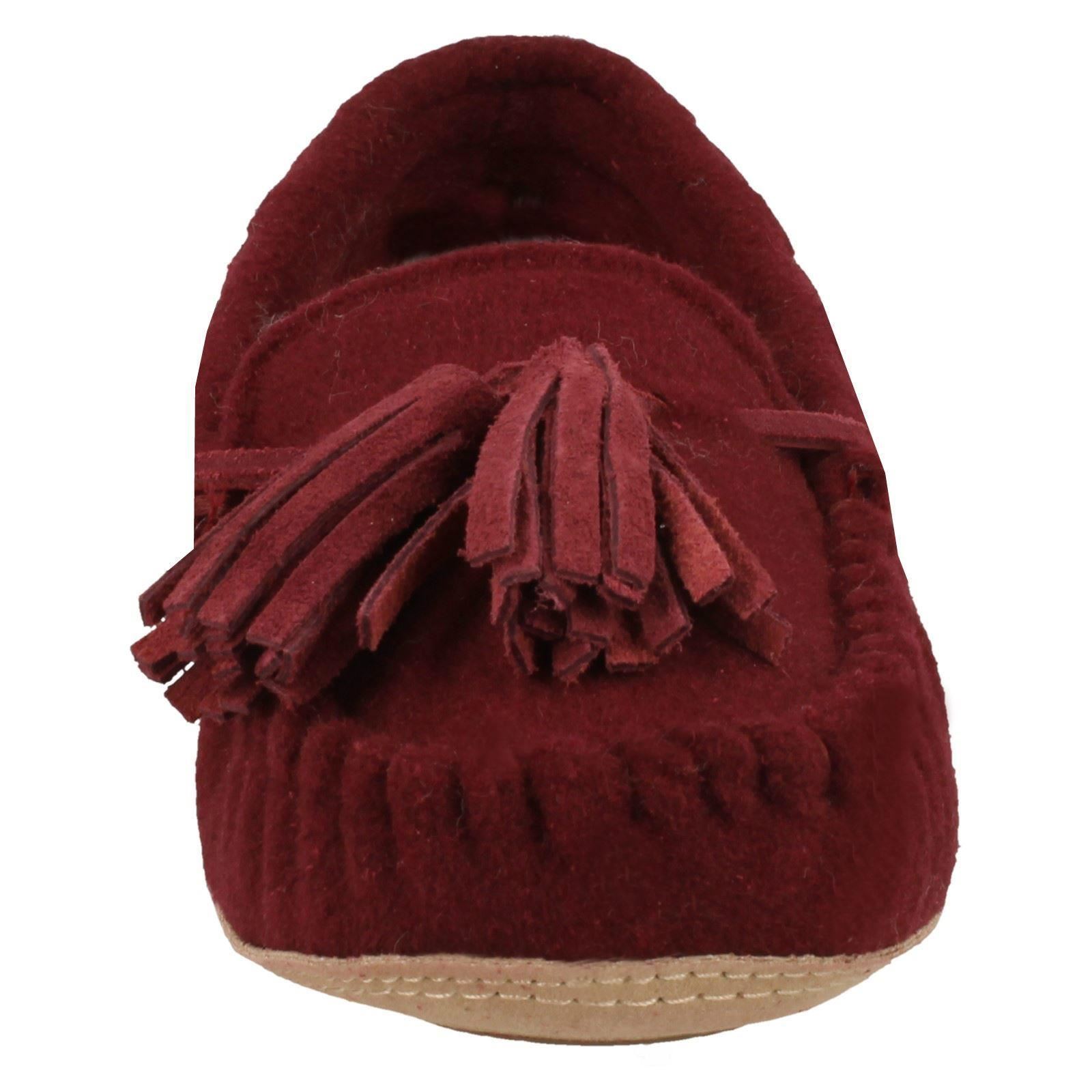 clarks cozily snug slippers