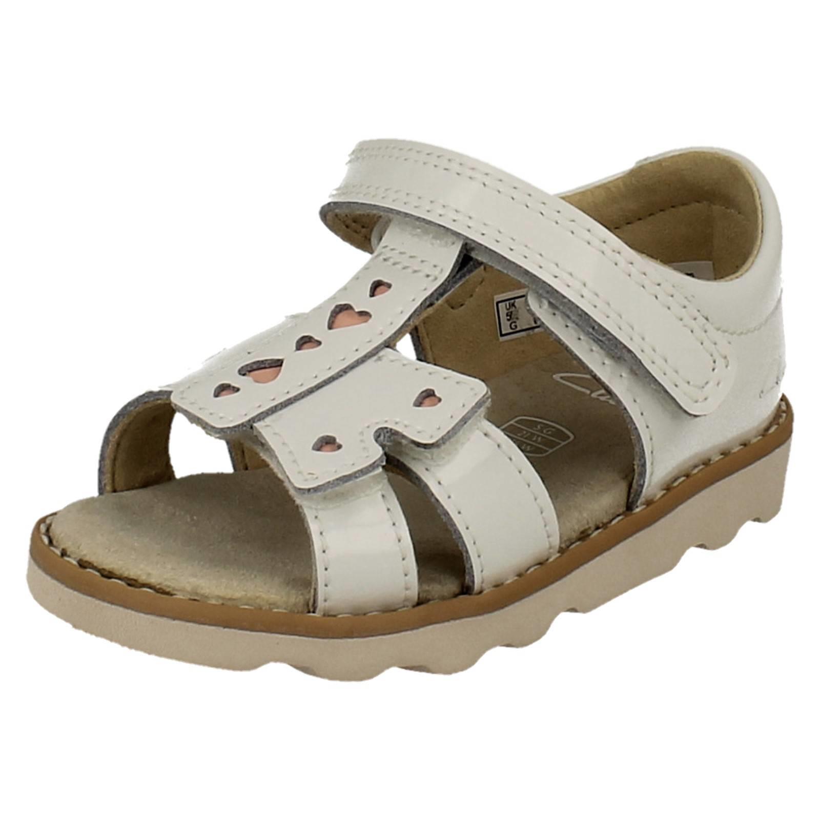 Sandalia Clarks Heart Detail para niñas Crown Beat T - Imagen 2 de 10