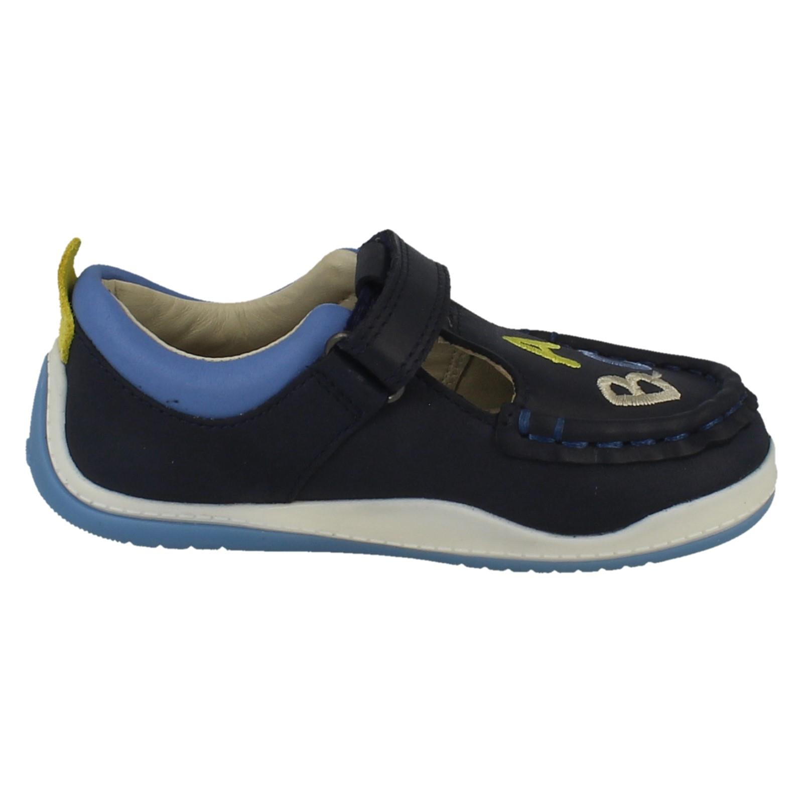Niños Niños Niñas Clarks Cuero Gancho y Bucle Barra en T Zapatos Fideos Brillo T - Imagen 16 de 19