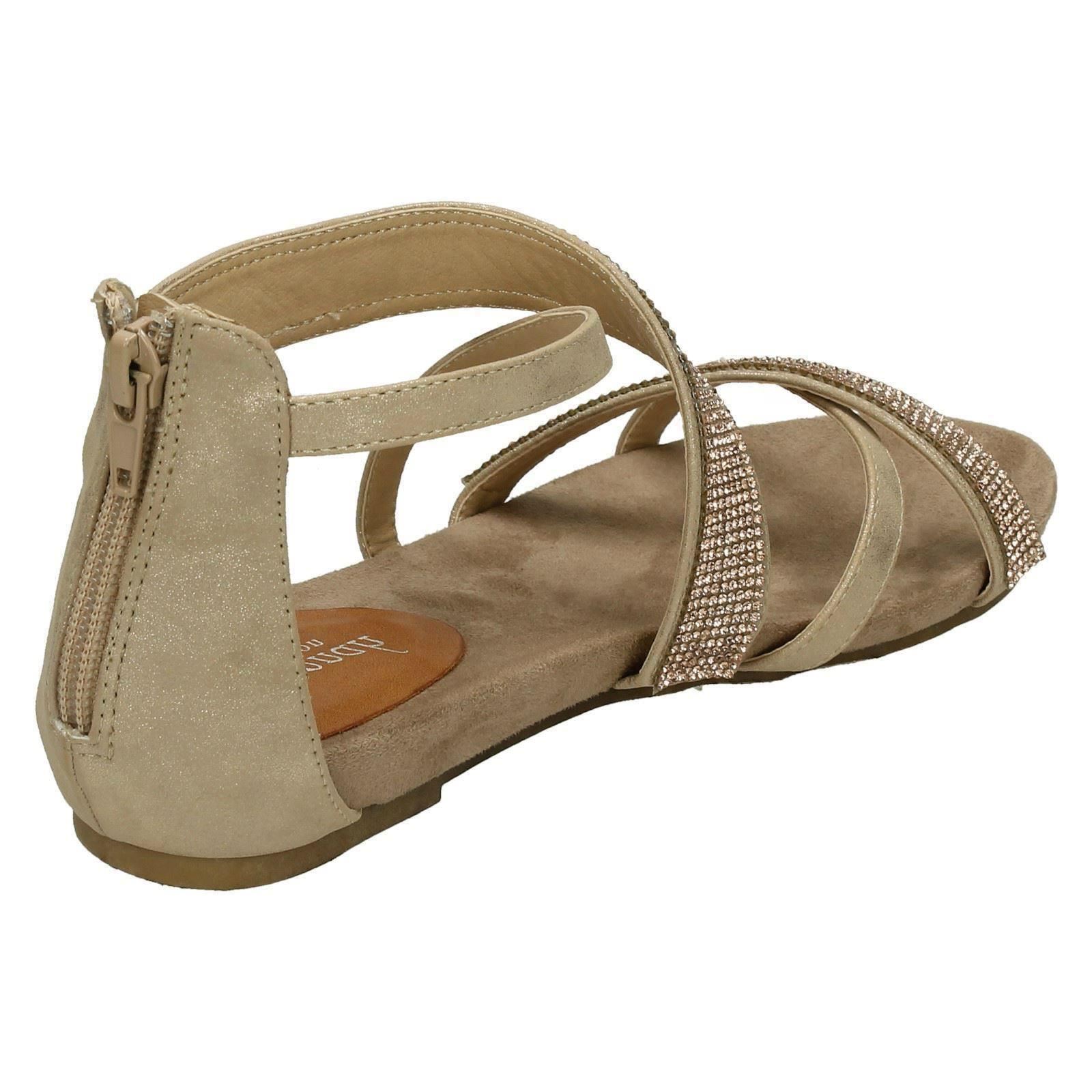 Savannah Damen-Sandalen niedriger Keilabsatz – Diamanten X-Riemen - Bild 18 von 28
