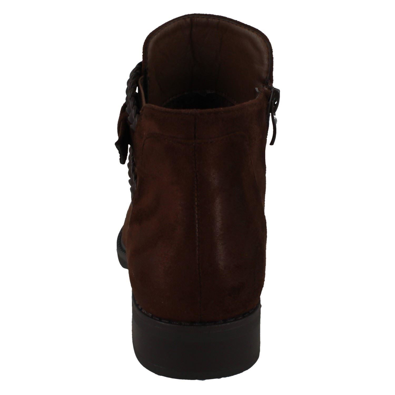 Ladies Spot On Low Heel Ankle Boots - Picture 14 of 19