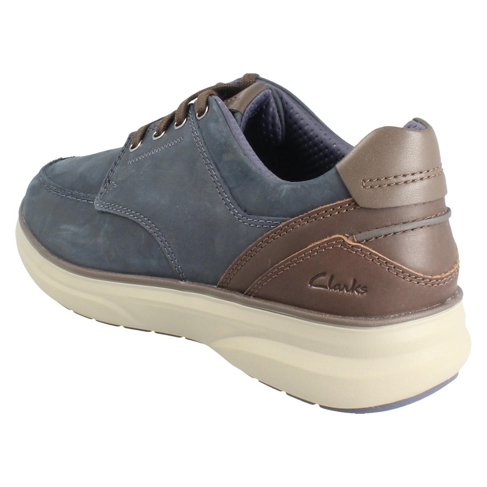 Hombre Clarks Ligero Casual Acolchada Leather Moc Zapatos Puntera Mullan Moc - Imagen 4 de 10