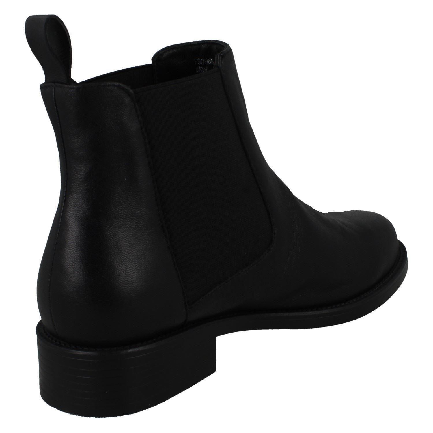Botas al tobillo informales de cuero con tacón sin cordones para dama F5R0968 - Imagen 6 de 10