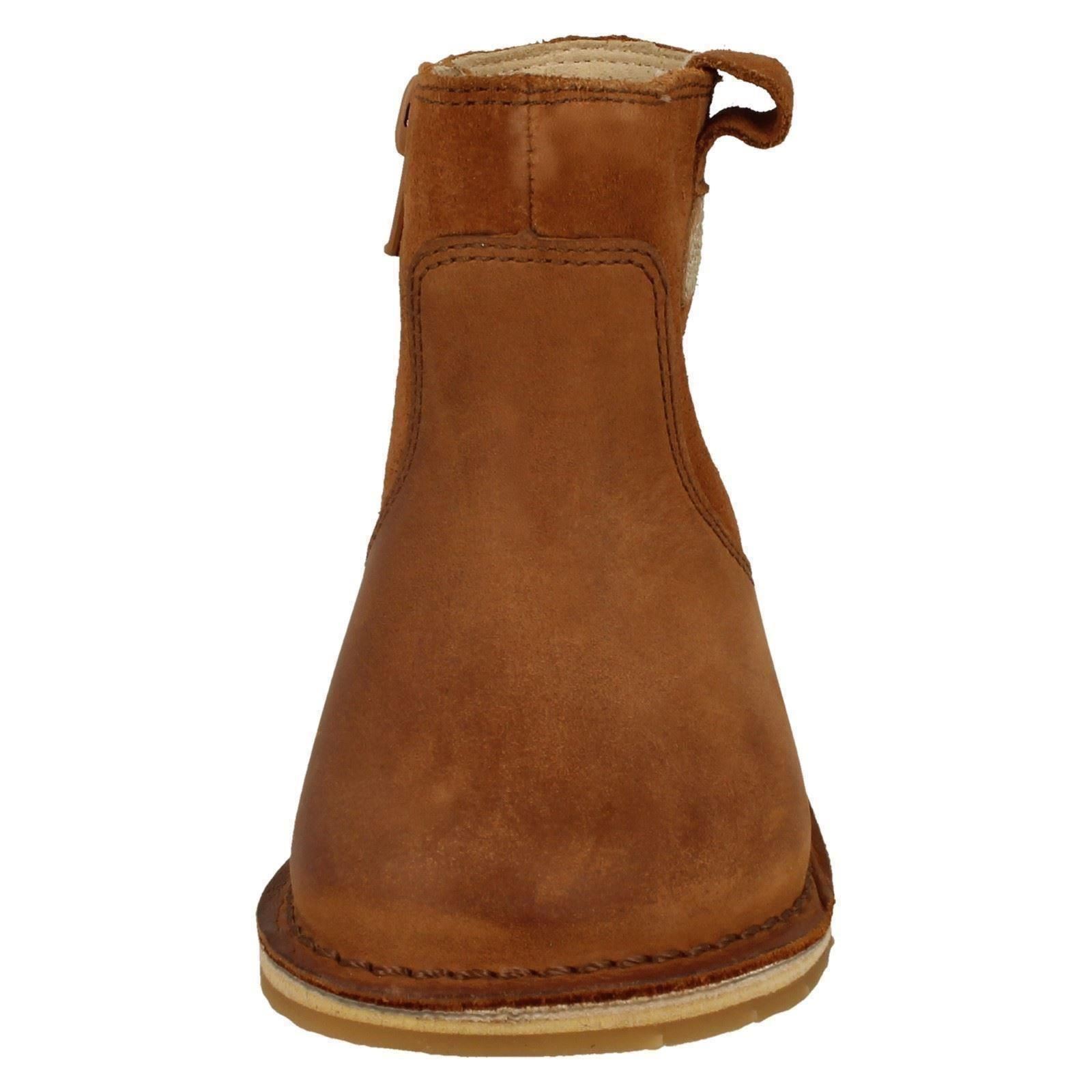 "Botas al tobillo detalladas de hoja de otoño para niñas Clarks ""Estilo cometa T"" - Imagen 18 de 19