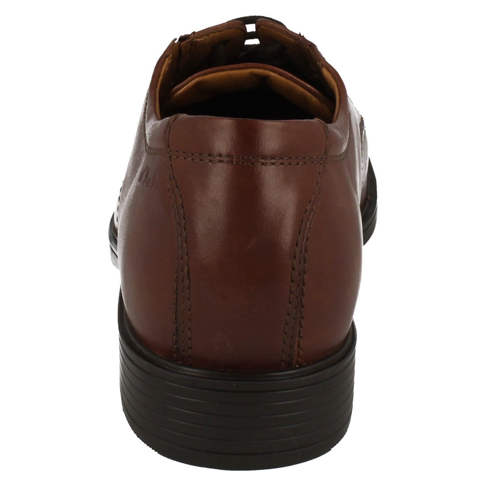 Da Uomo Clarks Lacci Formale Punta Rotonda Scarpe Di Pelle Pelle Di Tilden Cap a80b9d Da Uomo Clarks Lacci Formale Punta Rotonda Scarpe Di Pelle Pelle Di Tilden Cap a80b9d