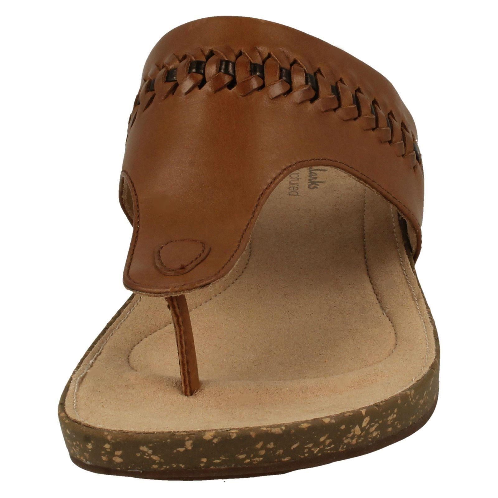 Ladies Clarks Unstructured Casual Slip On Toe Post Leather Sandals Un Perri Vibe | eBay